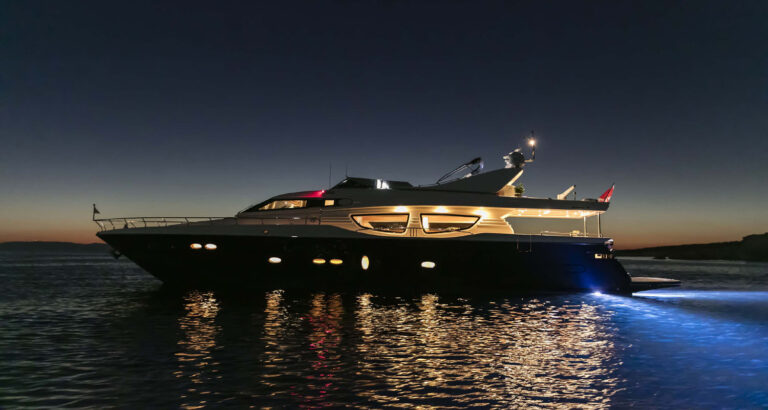 MY MYTHOS - Night profile