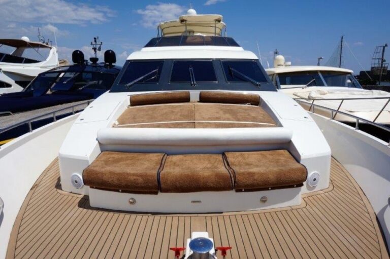 Bow Sunbathing Area