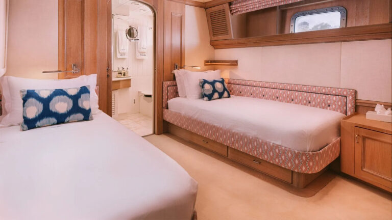 Twin Cabin