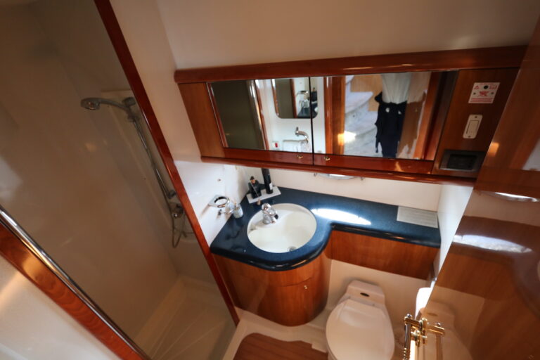 Ensuite Head