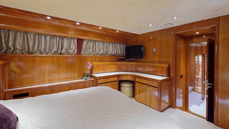 Master suite