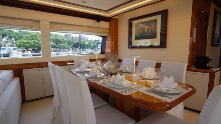 Main Salon Dining