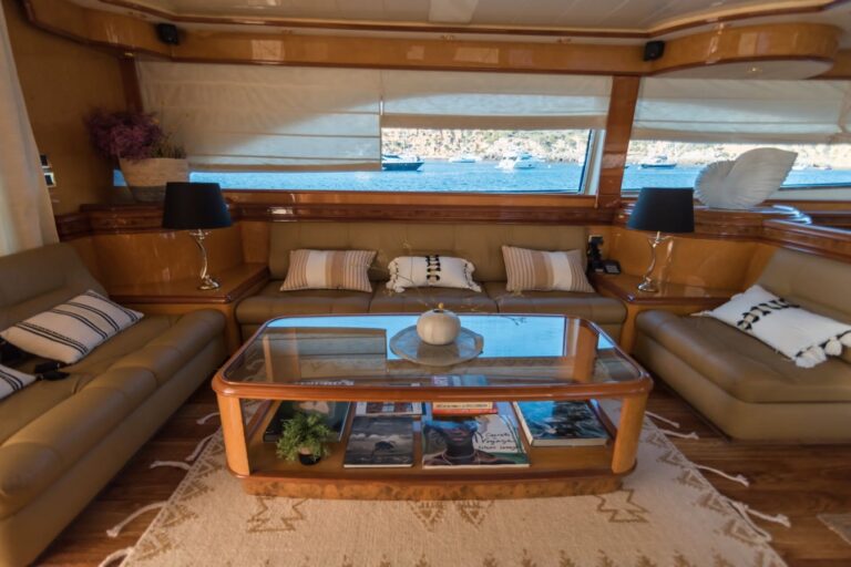 Saloon Seating