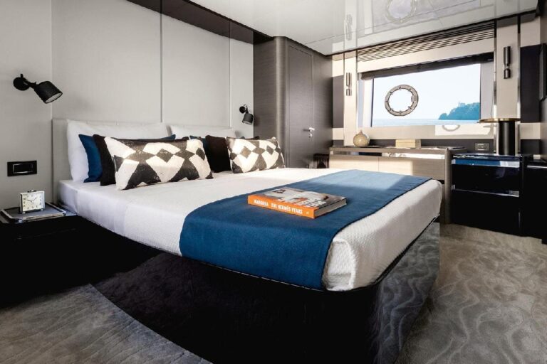 Double Cabin