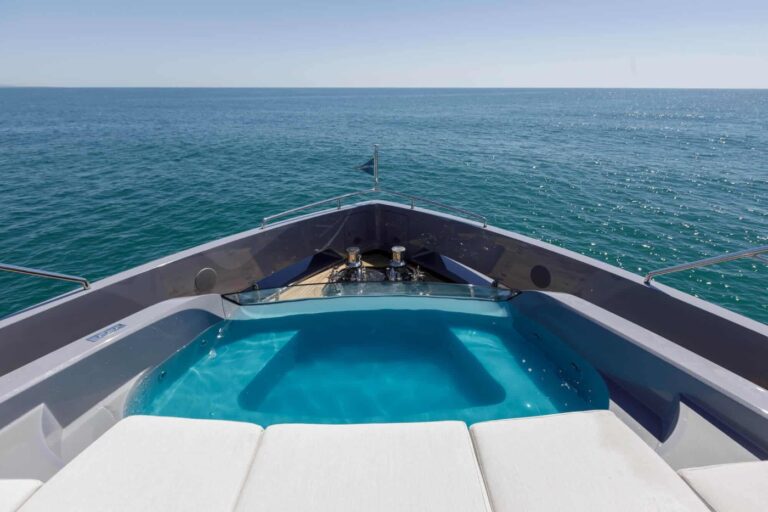 Exterior Sunbathing Area