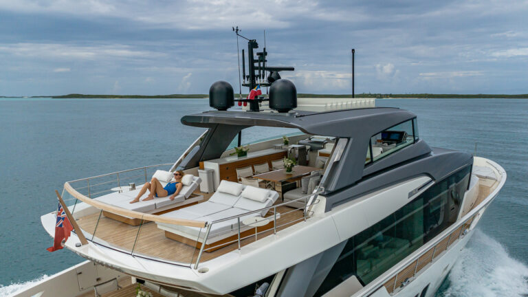 Stunning flybridge