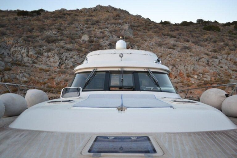 Forward Sunbathing Area