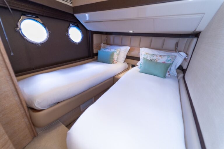 Twin Suite