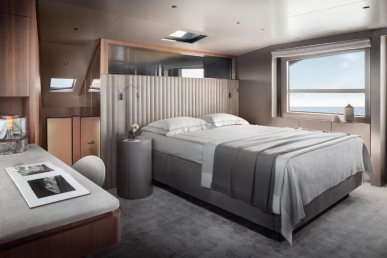 Master Suite (sistership)