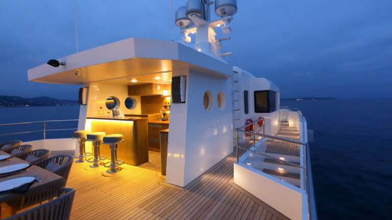 Upper Deck