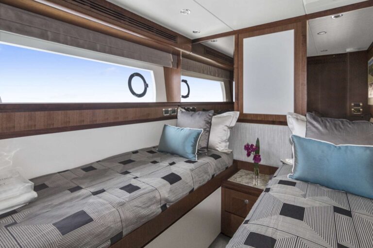 Twin Cabin