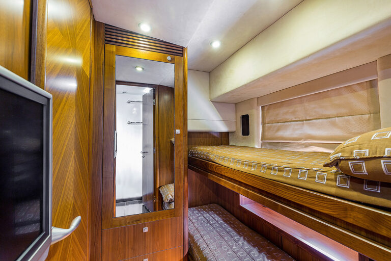 MY OCTAVIA - Bunk cabin
