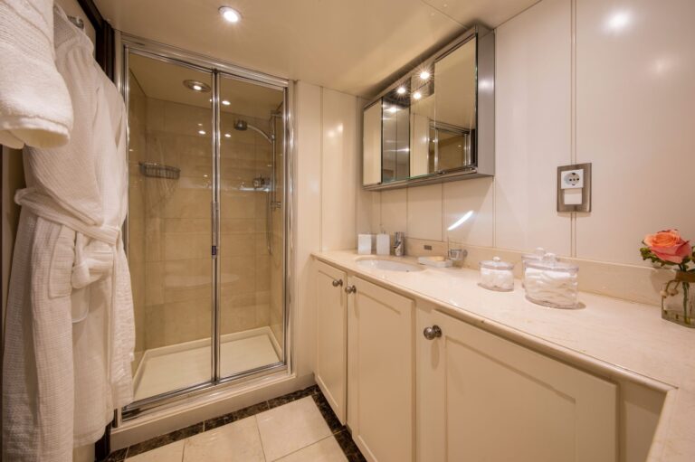 Double Guest Bathroom