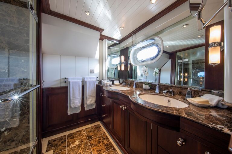Master Ensuite Bathroom