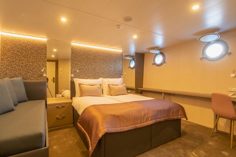 Double Guest Cabin