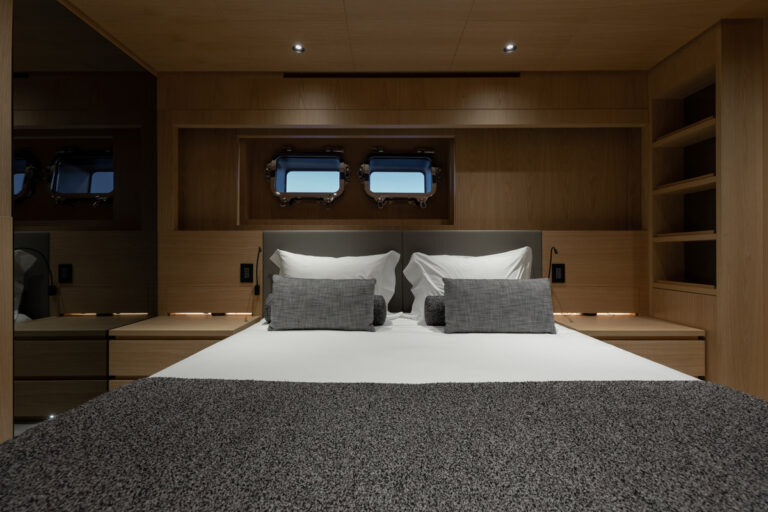 Double Cabin