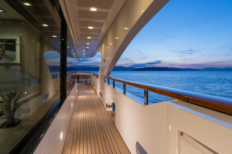Side Deck
