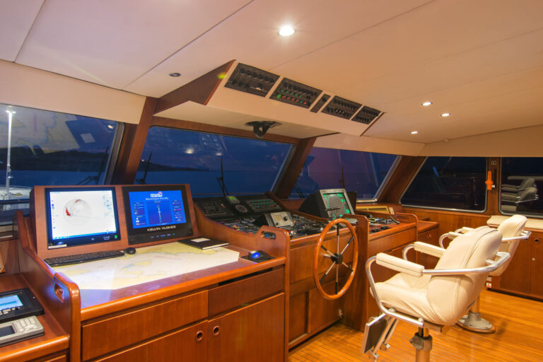 Helm Station