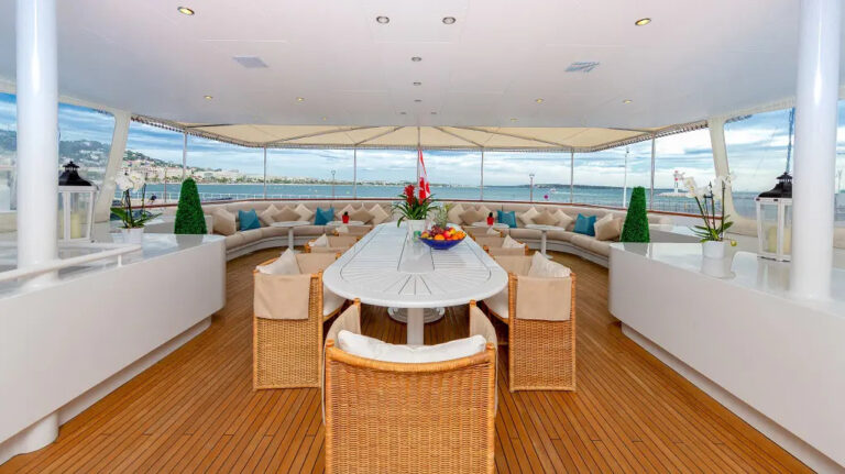 Upper Deck
