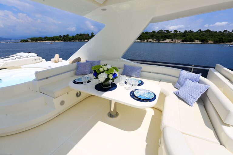 Sundeck Dining