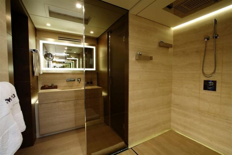 MY ONYX - Bathroom