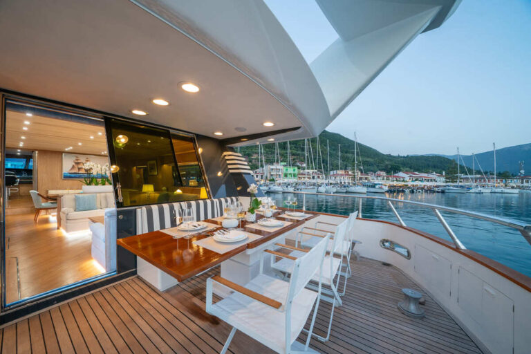Main Deck Aft