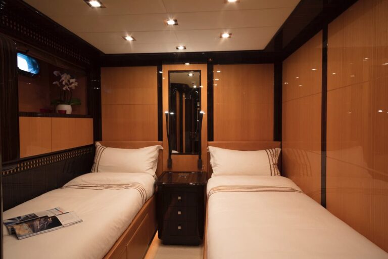 Twin Cabin
