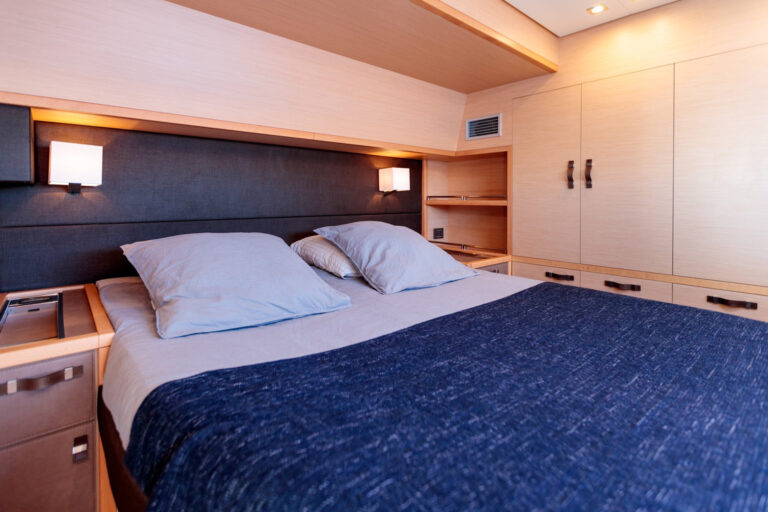 Double Cabin
