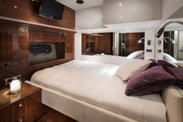 Double Cabin