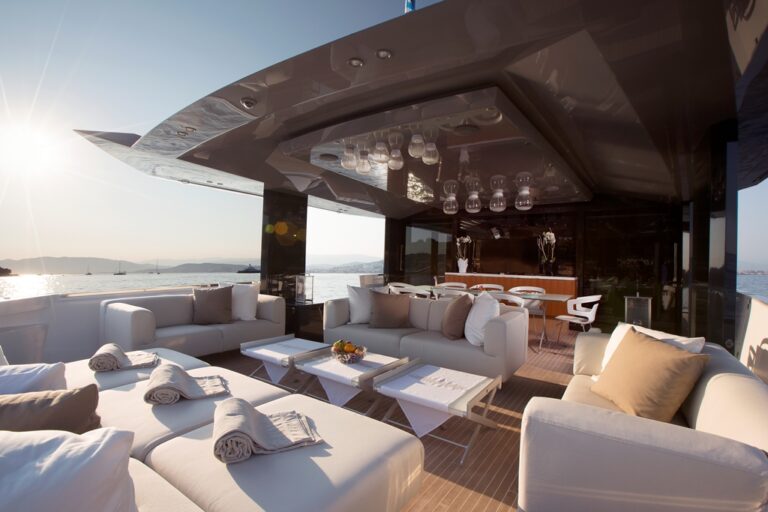 MY PANGEA - Aft deck lounge