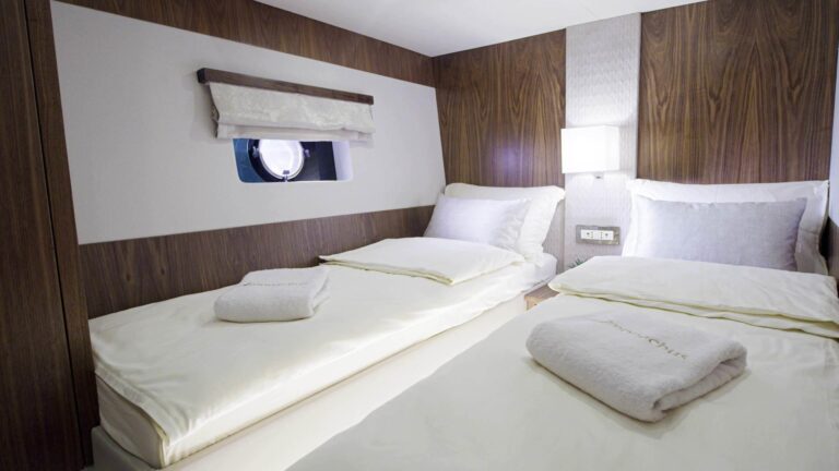 Twin Cabin