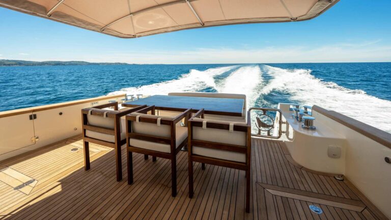 Main Deck Dining