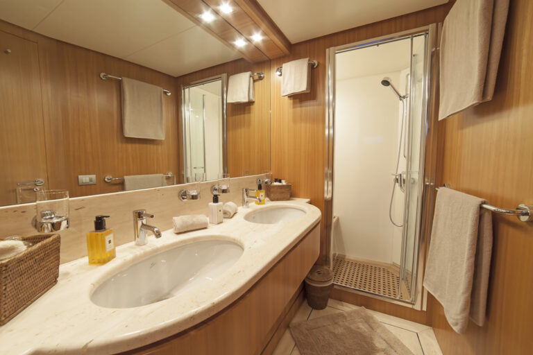 Master Ensuite Bathroom