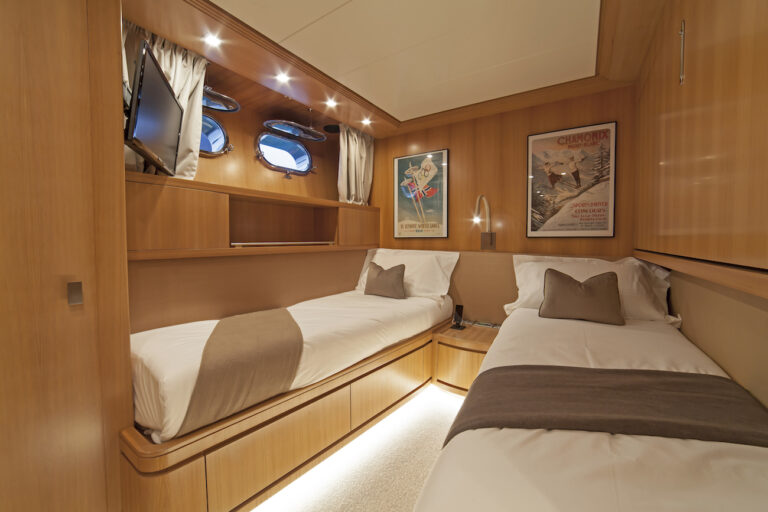 Twin Cabin