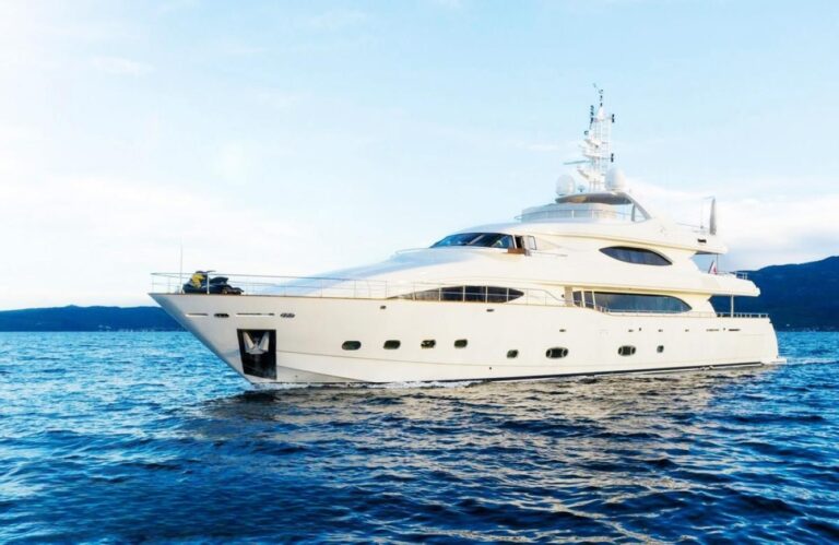 Superyacht PARADISE