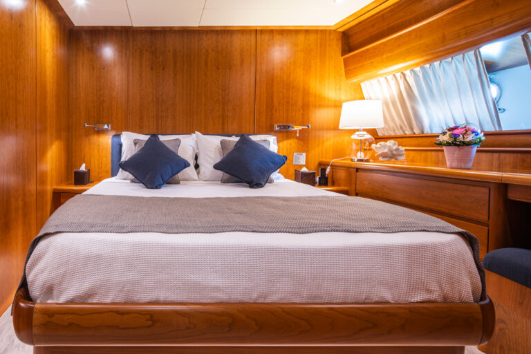 Double Cabin