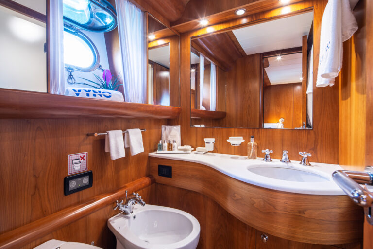 Ensuite Bath
