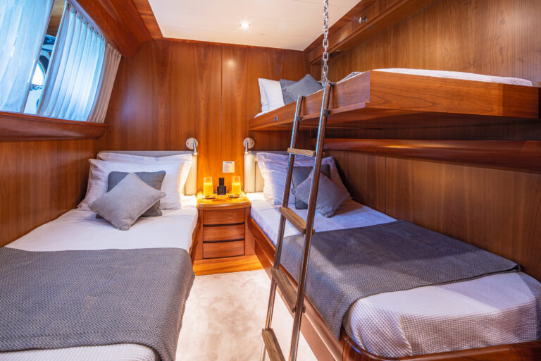 Twin Cabin