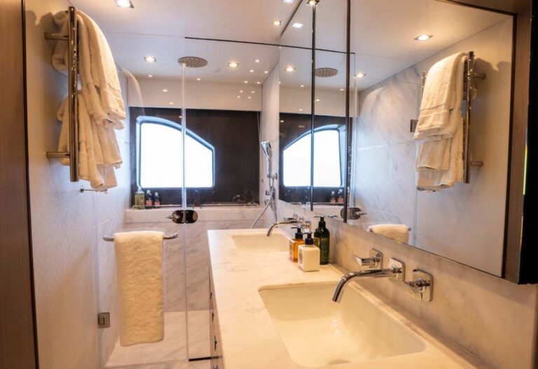 Ensuite bathroom