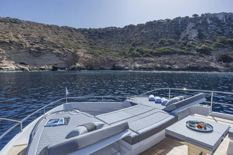Foredeck Sun Pads