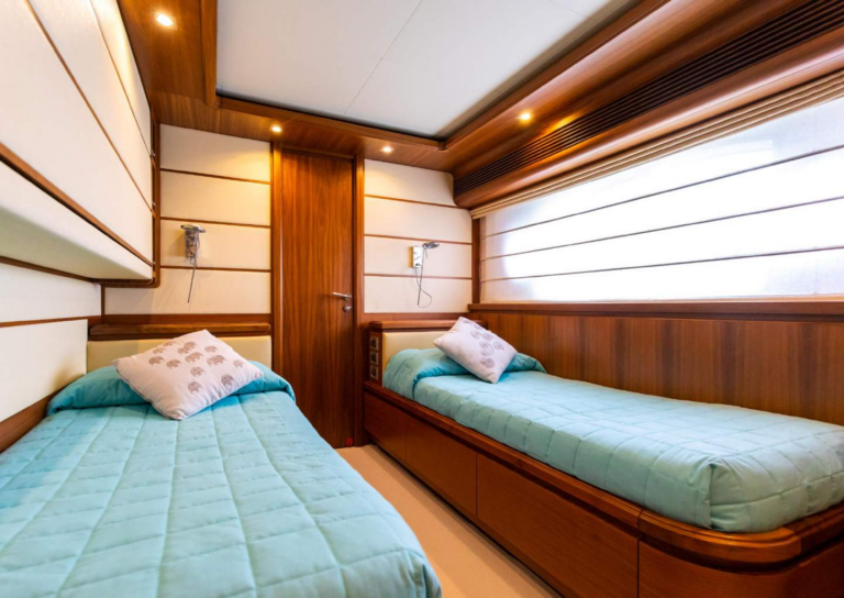 Twin Cabin