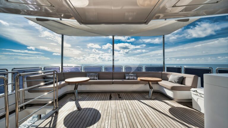 Sun Deck Lounge