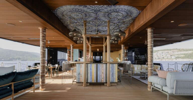 Opendeck With Sea Views