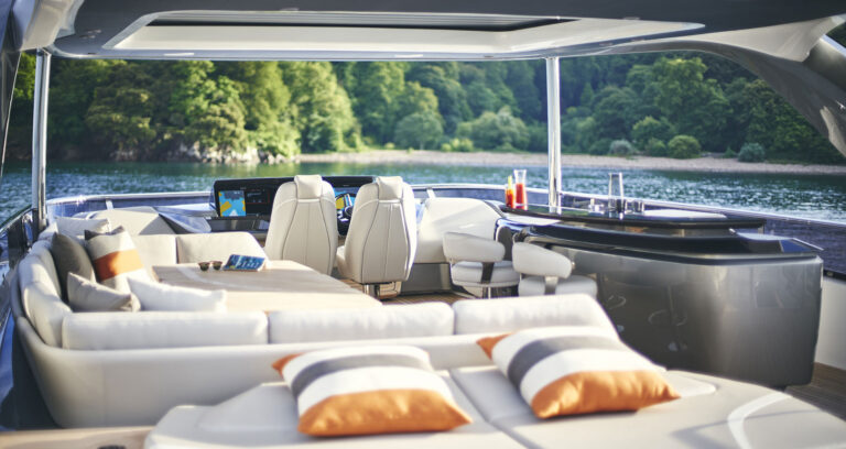 Sun Deck (sistership)