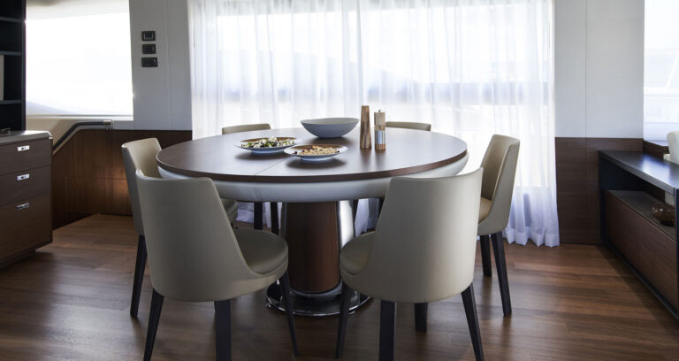 Main Salon Dining (sistership)
