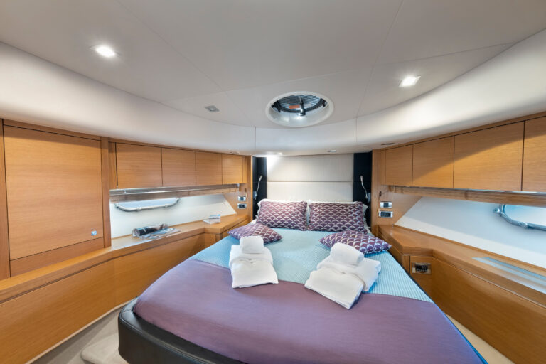 Double Cabin