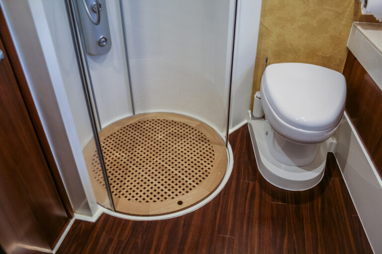 Ensuite Bathroom Guest Cabin
