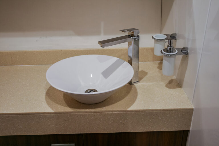 Ensuite Sink