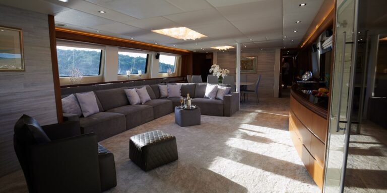 Saloon Seating