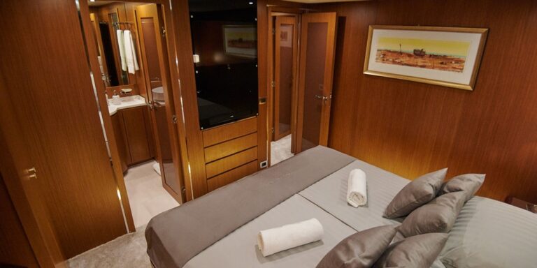 VIP Cabin